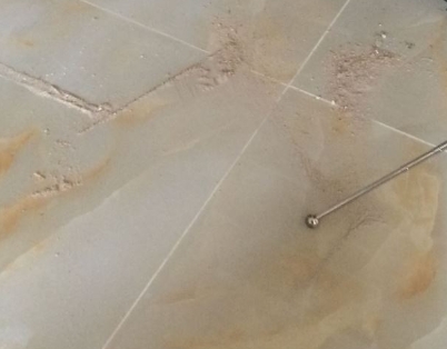 贵港市瓷砖空鼓维修公司分享粘合剂选择不当在瓷砖铺贴过程中可能导致以下问题