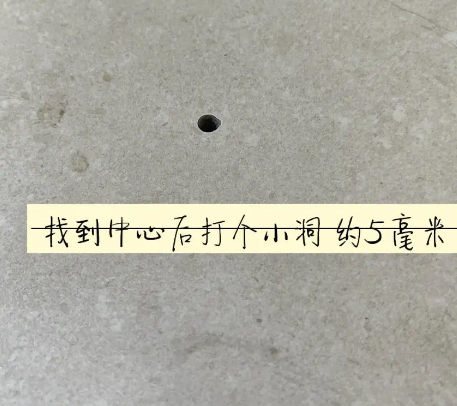 贵港市瓷砖空鼓维修公司专业解答在瓷砖铺贴过程中，如果砂料搅拌不均匀，将会带来以下问题